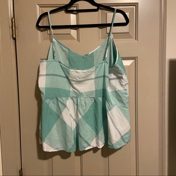 Cute peplum tank - Picture 3 of 3